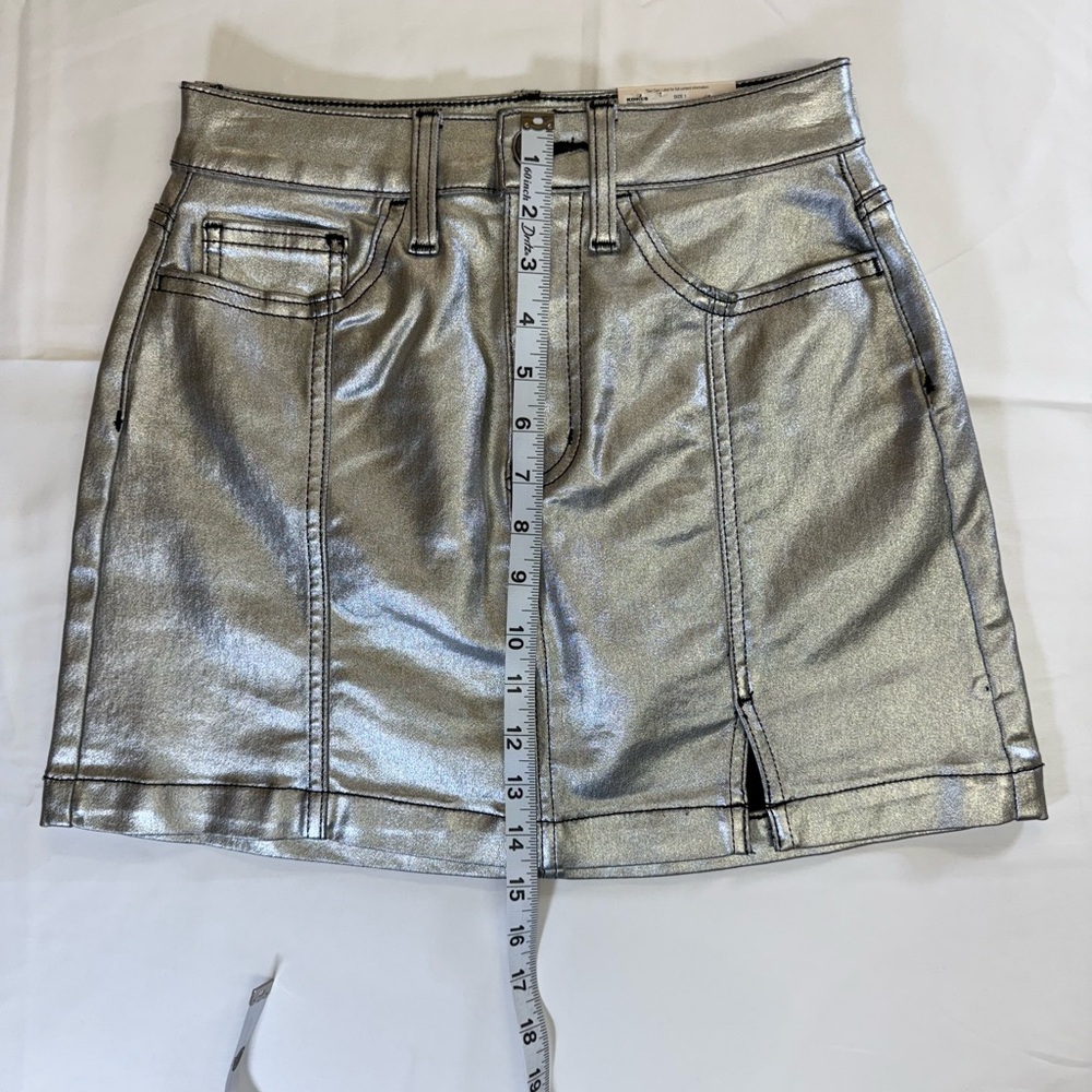 SO Silver High Rise Denim Mini Skirt Button‎ Pockets Size 1 Juniors Women - Picture 5 of 8